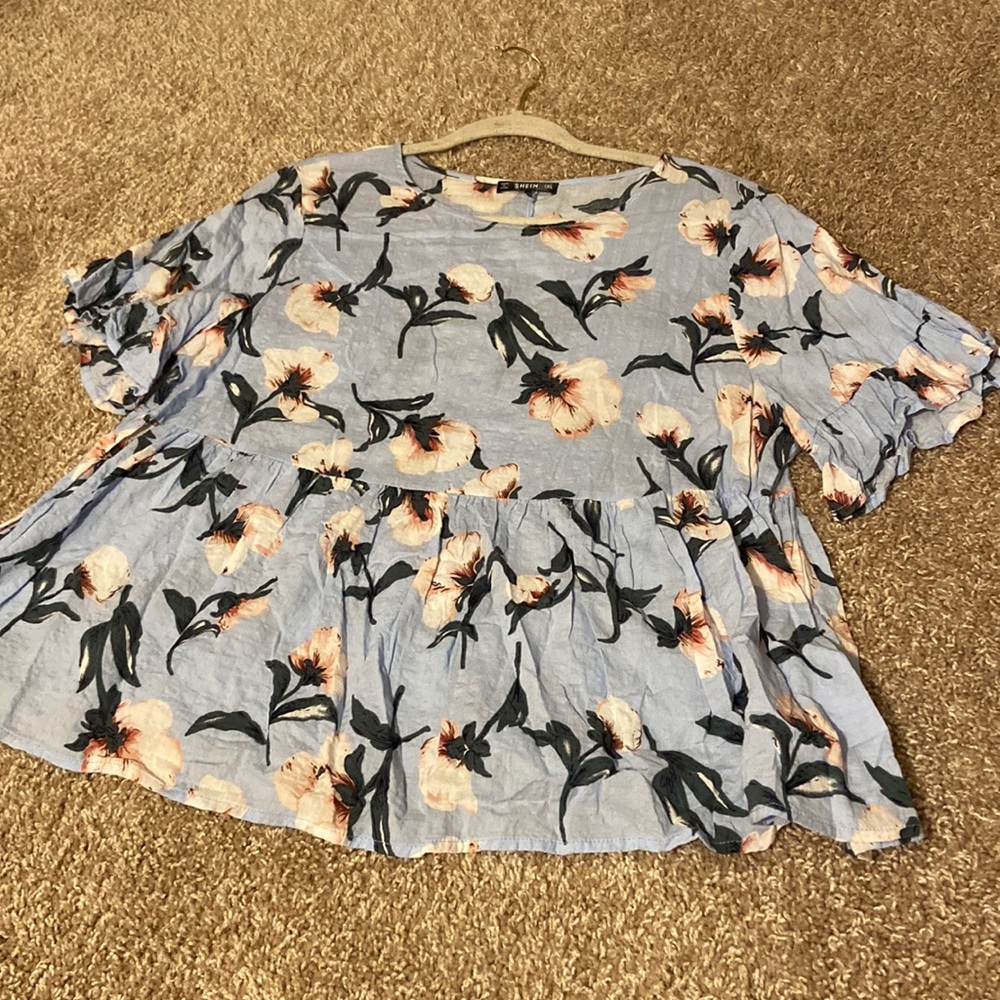 Floral peplum top